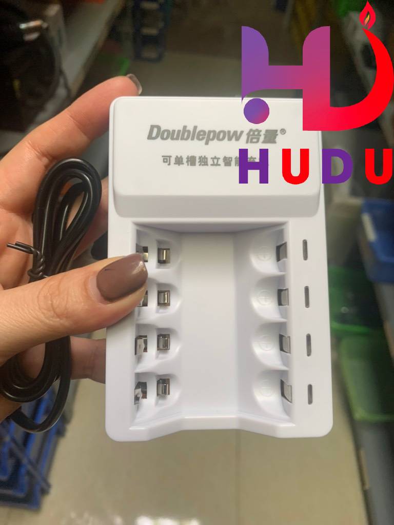 Sản phẩm bộ sạc pin AA, AAA tự ngắt đèn báo đầy pin