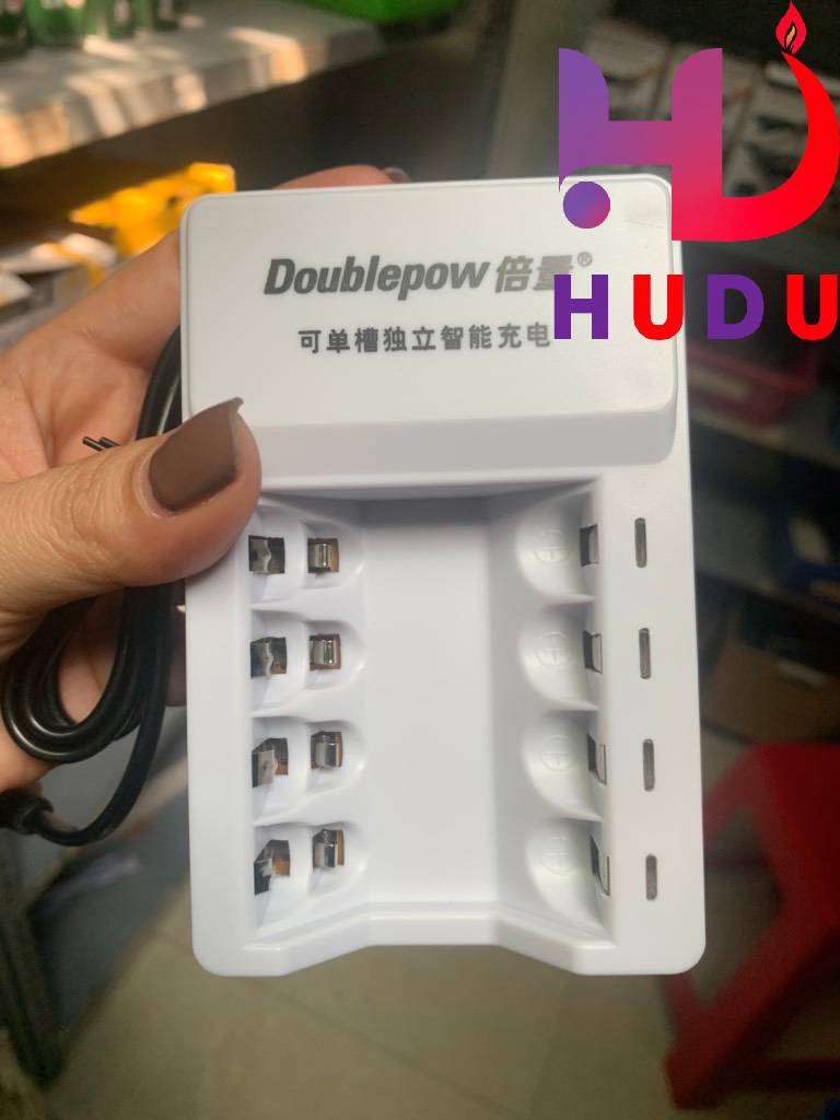 Linh kiện Hudu cung cấp bộ sạc pin AA, AAA tự ngắt đèn báo đầy pin đảm bảo chất lượng tốt