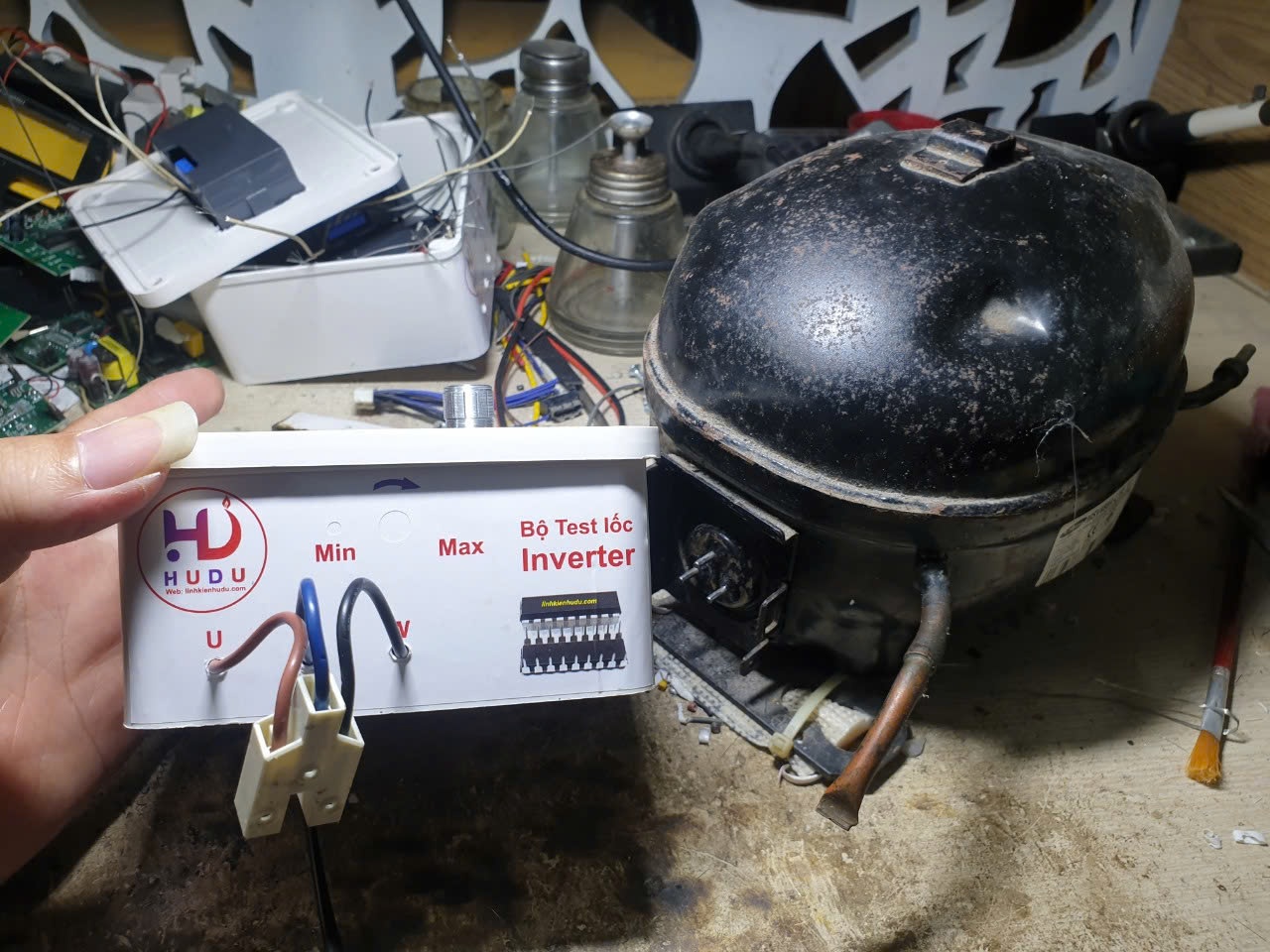 Sản phẩm bộ test lốc tủ lạnh inverter có hộp