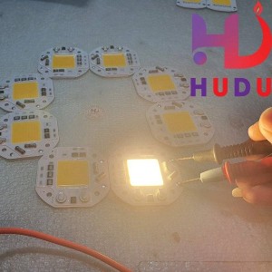 Chip bóng Led 50W-220V ánh sáng vàng đế nhôm vuông (54*54mm)