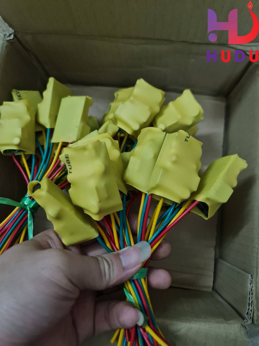 Sản phẩm mạch chống cắm nhầm điện 100V-220V loại 20A có còi báo